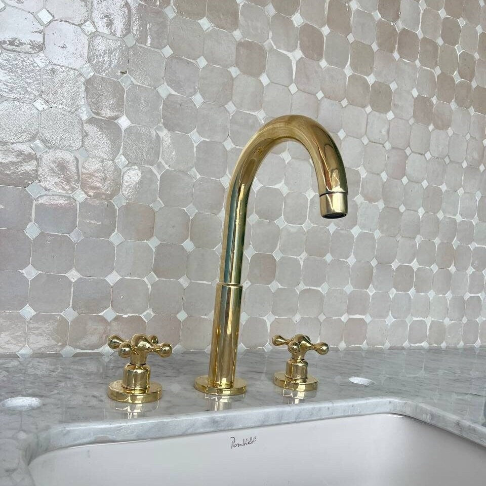 Widespread Bathroom Faucet in unlacquered Brass, Vintage Faucet Handles - bohoprime