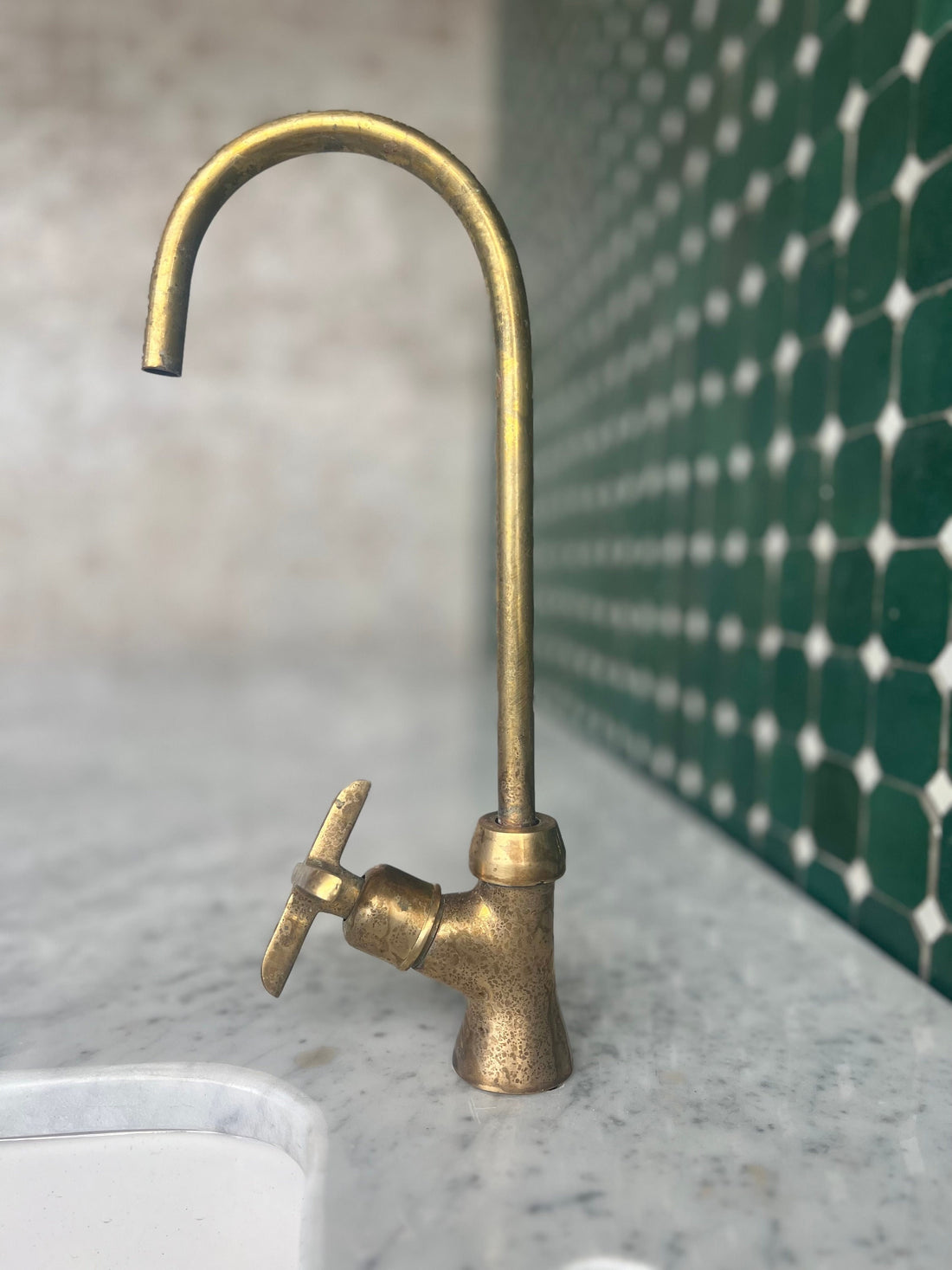 Brass Cold Water Single Handle Faucet - Stylish and Durable - bohoprime