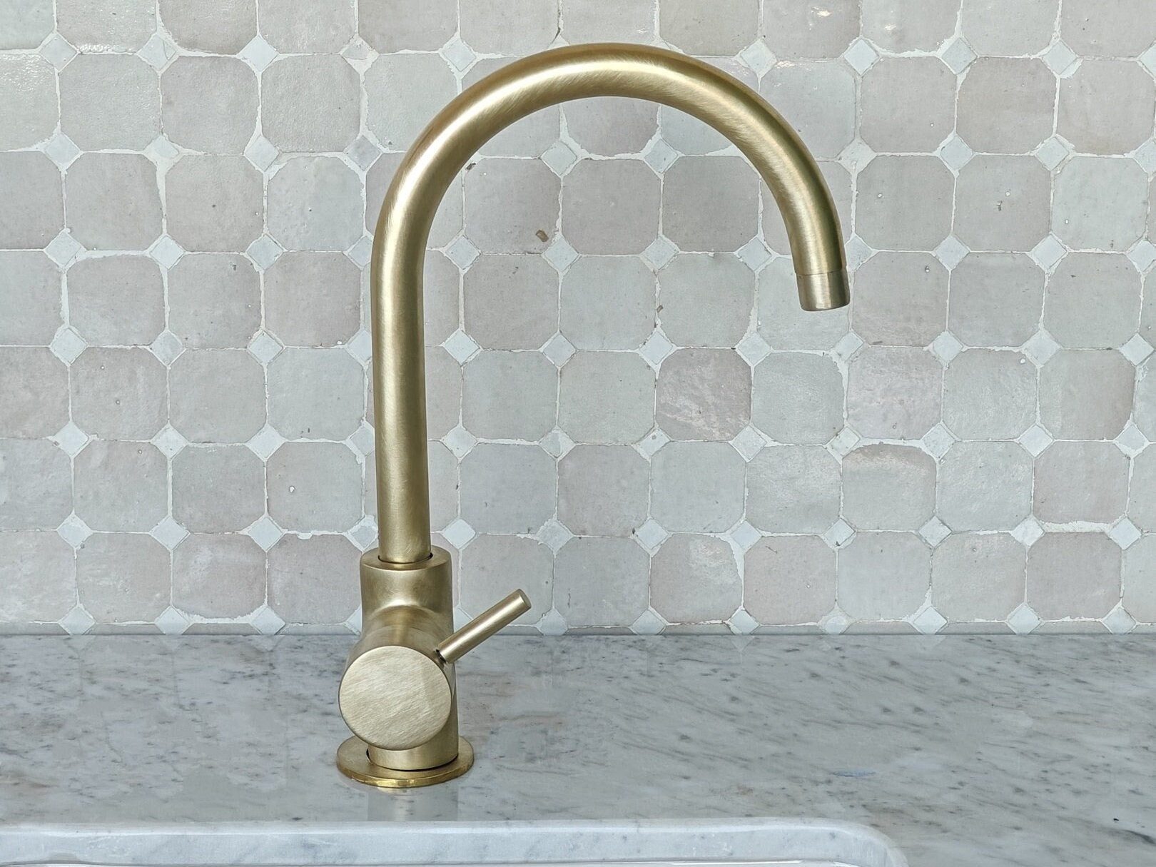 Unlacquered Brass Single-Hole Basin Faucet - Antique Brass Sink Mixer Tap - bohoprime