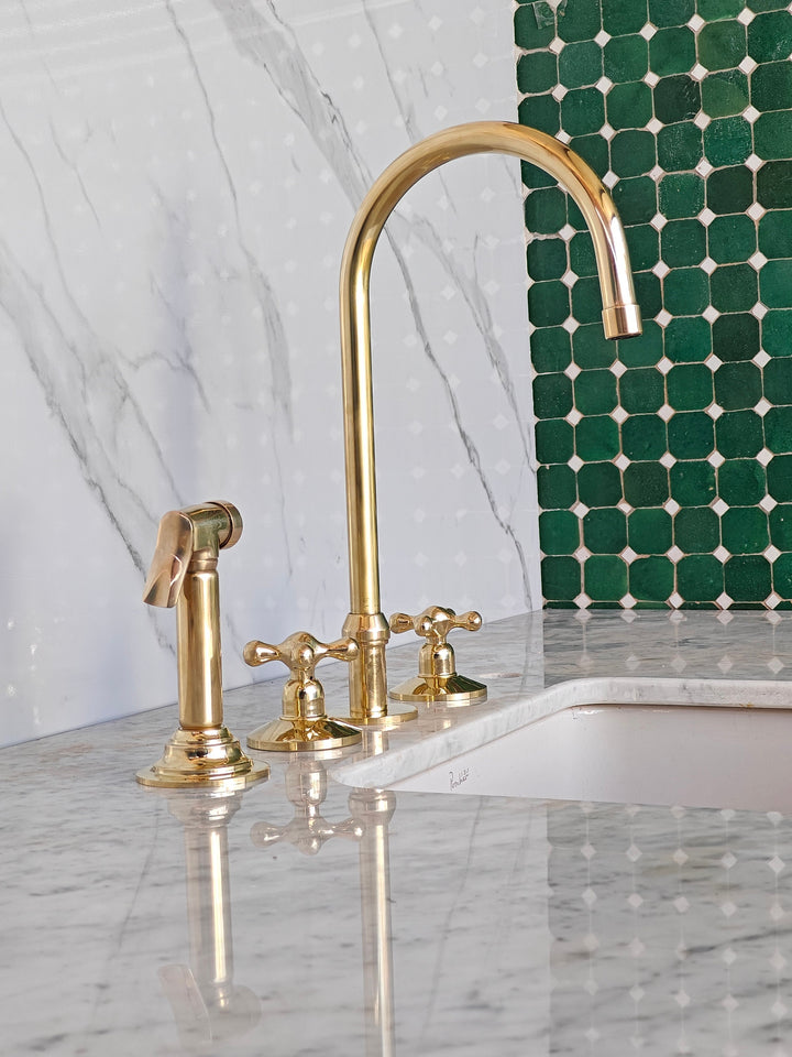 Antique Brass Kitchen Faucet – A Touch of Classic Charm - bohoprime